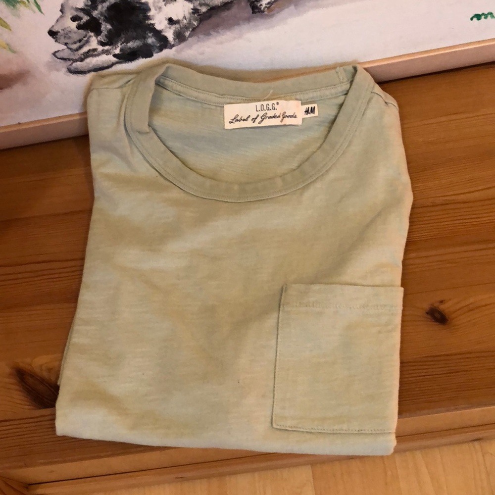 H&M casual pocket tee in blue